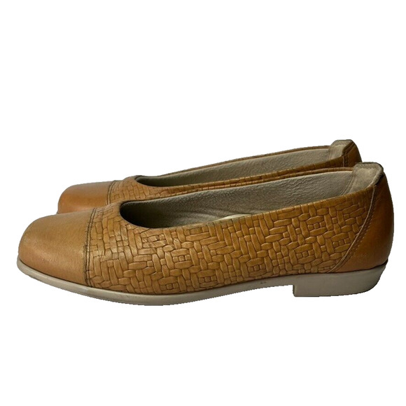 SAS Maui Ballet Flats Shoes Womens 9.5 Loafers Wheat Tan Woven Leather Slip-On - Picture 1 of 13